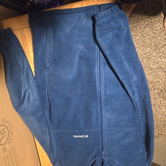Columbia Zip Up Fleece Jacket - Picture 2 of 3